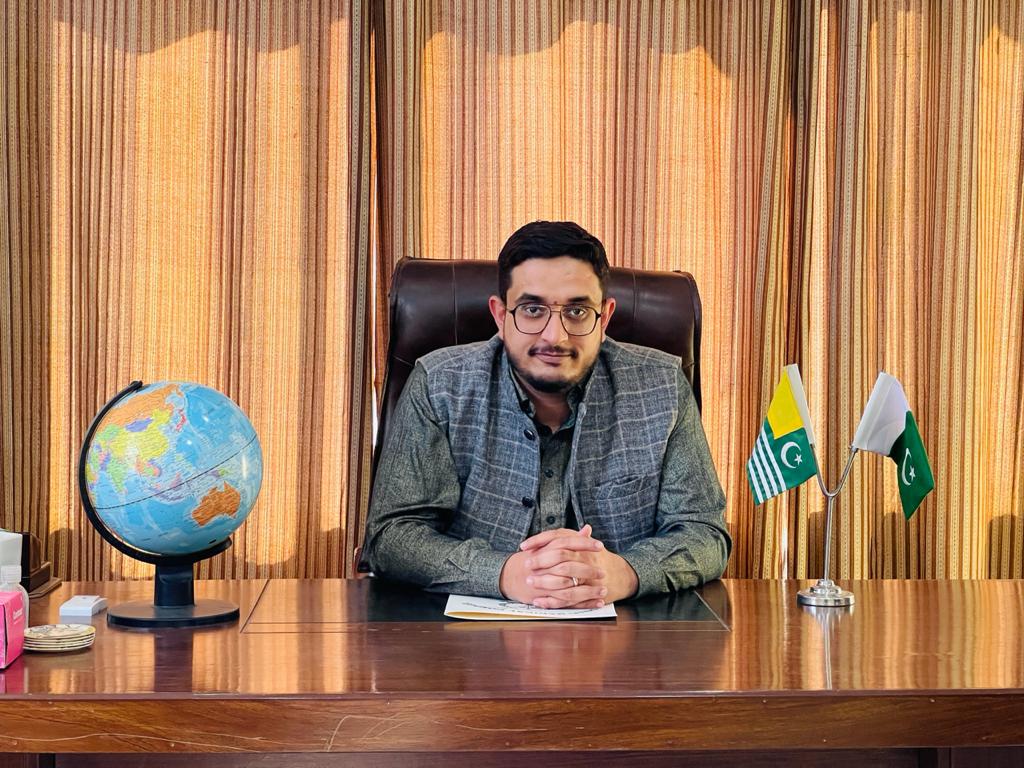  Dr Nisar Faiz